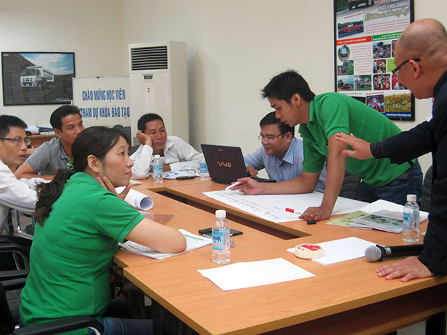 Kỹ năng bán hàng & chăm sóc Khách Hàng chuyên nghiệp - ISUZU (23 & 24.09.2014)